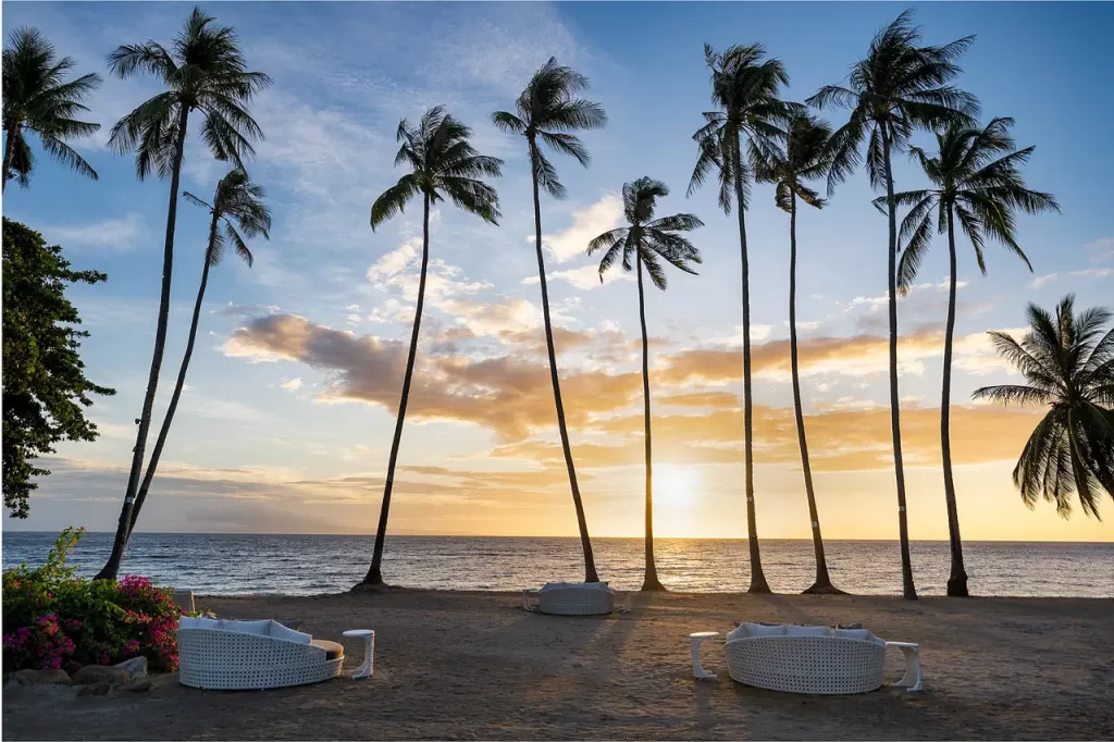 Beach front Sun rise in Dauin from Atmosphere Resort