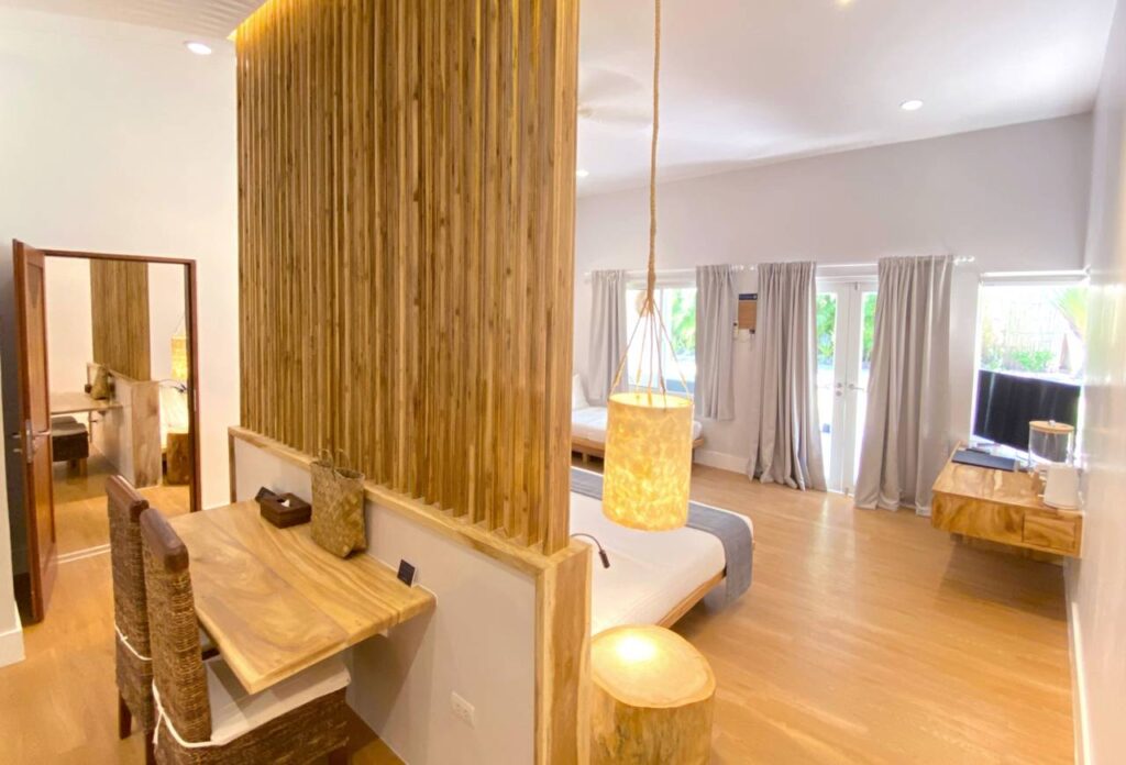 Deluxe Superior Suite connected doors