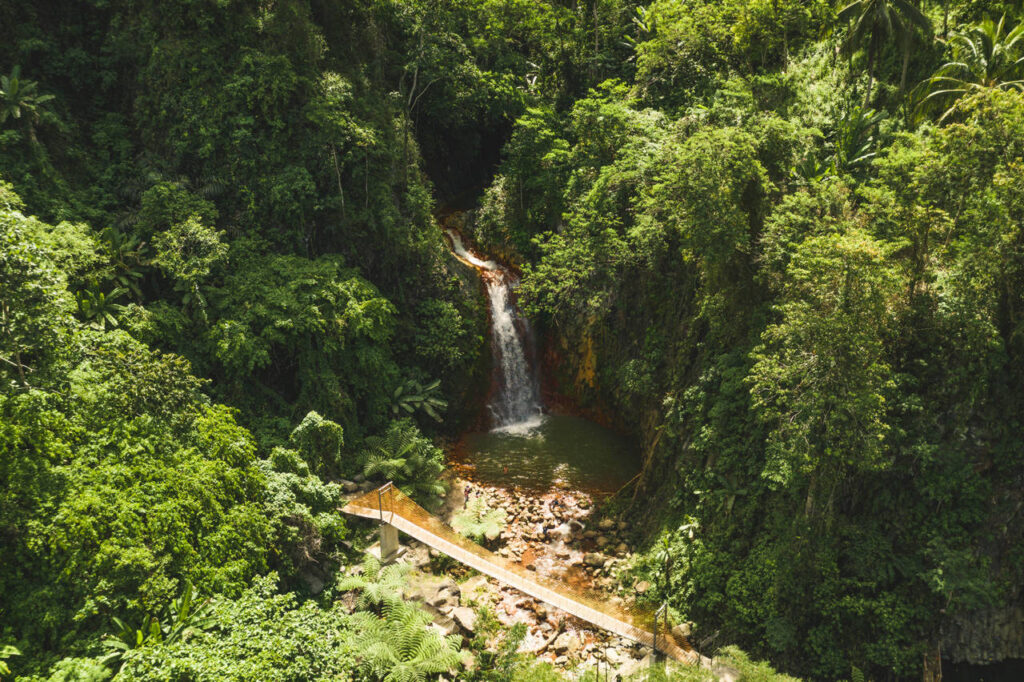 Bathe in a Natural sulfuric hot spring Red Rock Waterfall