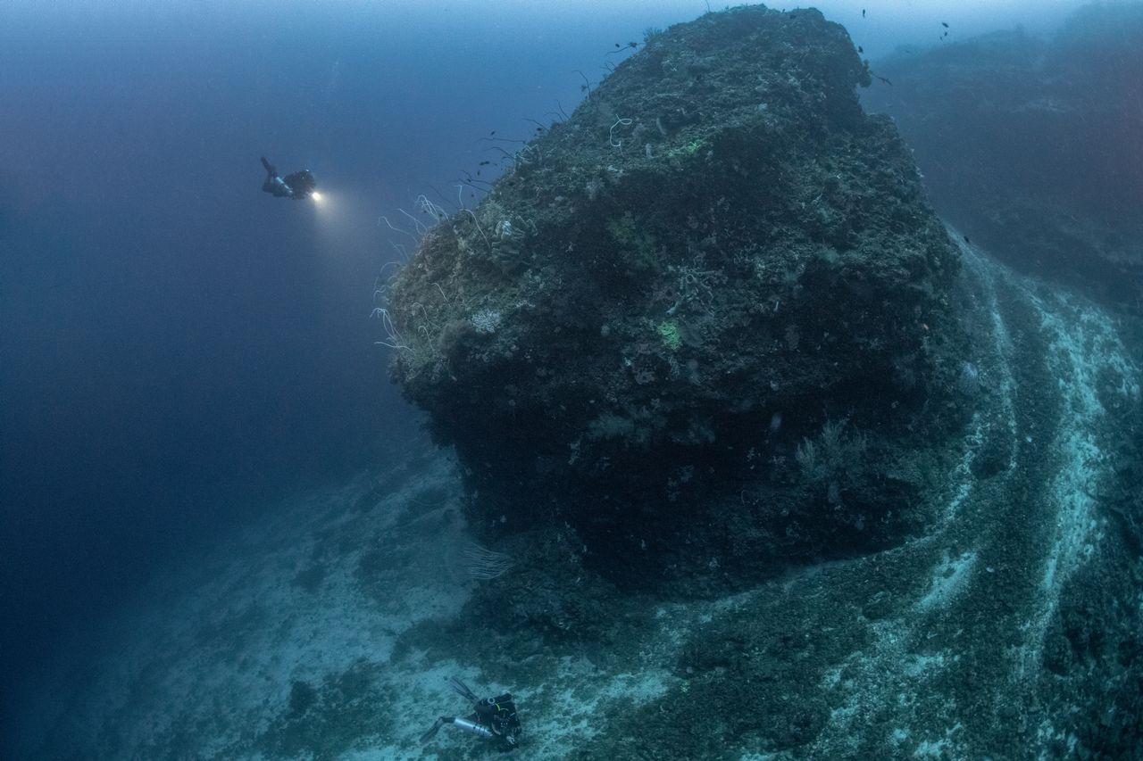 The rise of tech diving in Apo Island